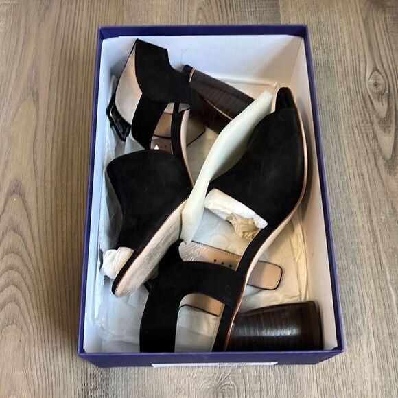 Stuart Weitzman $435 Savvy Side Buckle Black Nubuck Sandals Women’s 8.5 - Picture 11 of 11